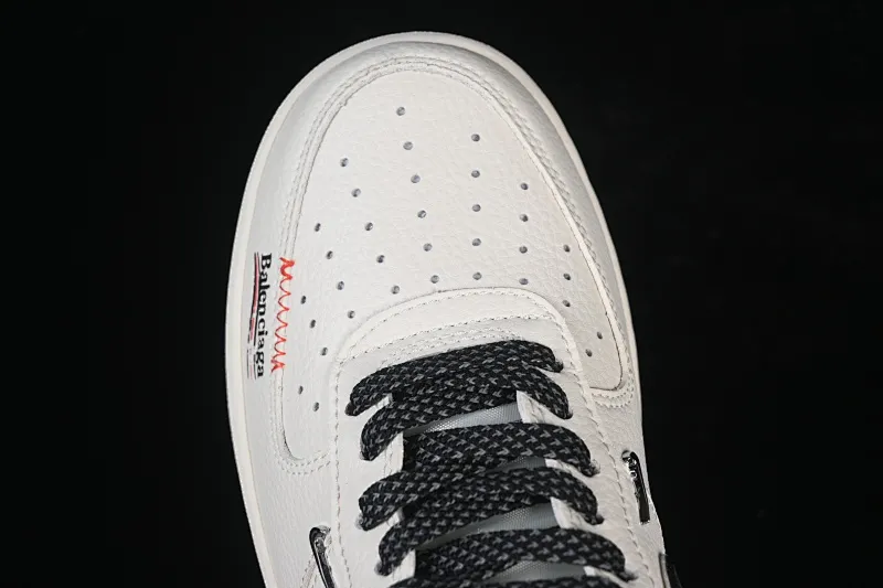 All categories Nk Air Force 1 Air Force series Nk Air Force 1 Low Air Force low-top Nike Air Force 1'07 Low Balenciaga co-branded four silver hooks Air Force 1 low-top casual sneakers DD1928-309